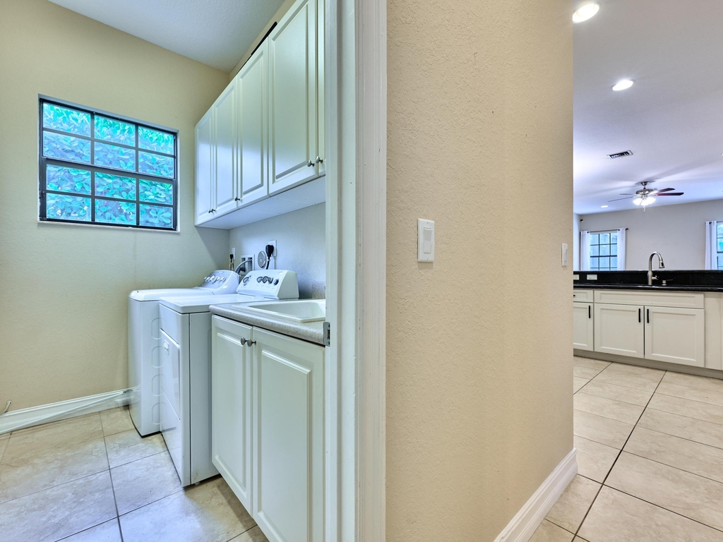7593 Nw 113th Avenue - Photo 44