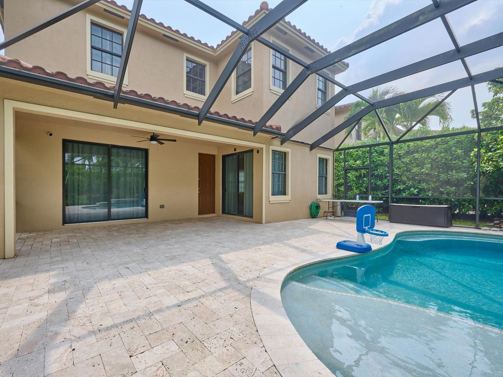 7593 Nw 113th Avenue - Photo 15