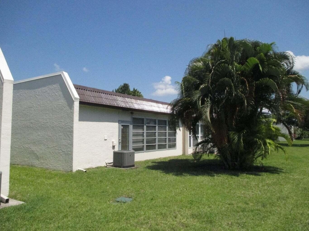 194 Lake Susan Lane - Photo 1