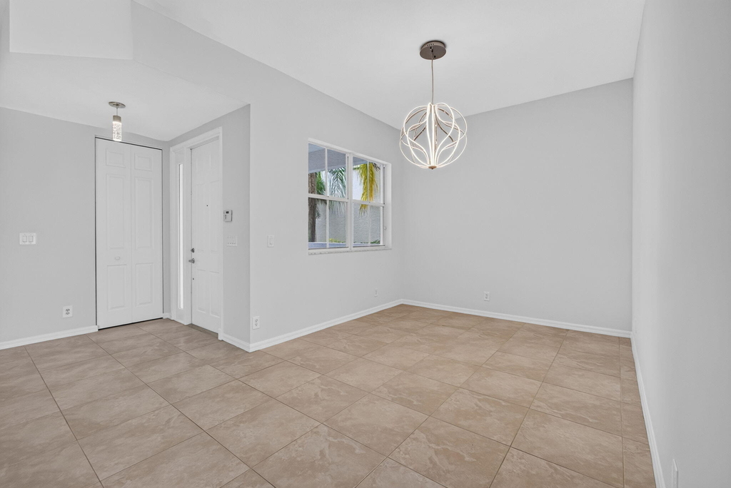 207 Isle Verde Way - Photo 11