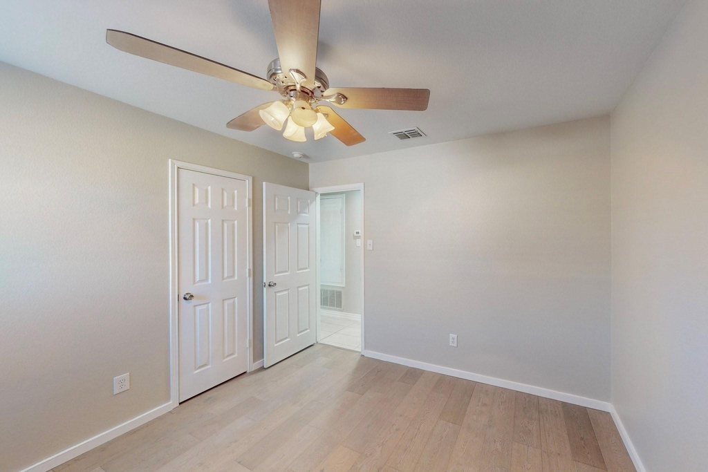 1449 Waterford Drive - Photo 17