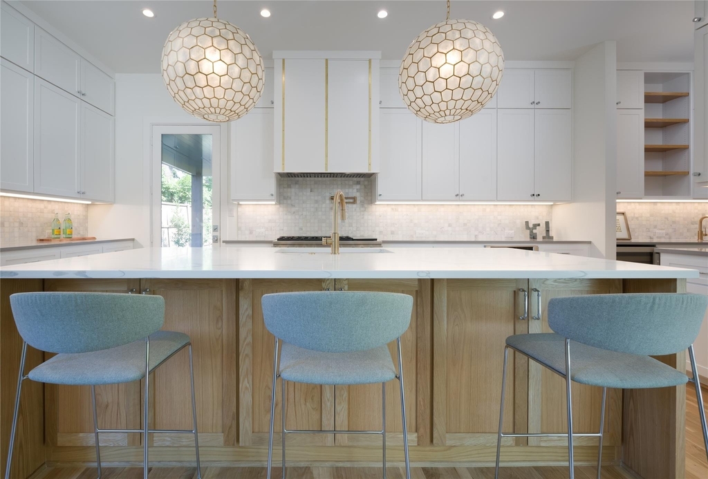 9315 Lenel Place - Photo 8