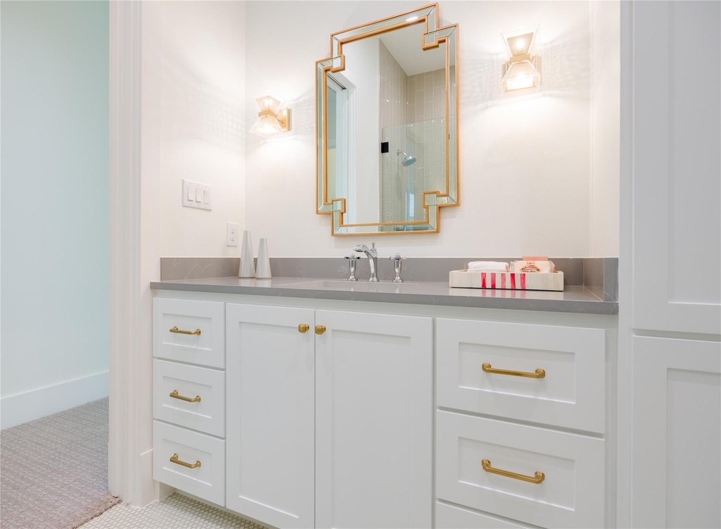 9315 Lenel Place - Photo 14