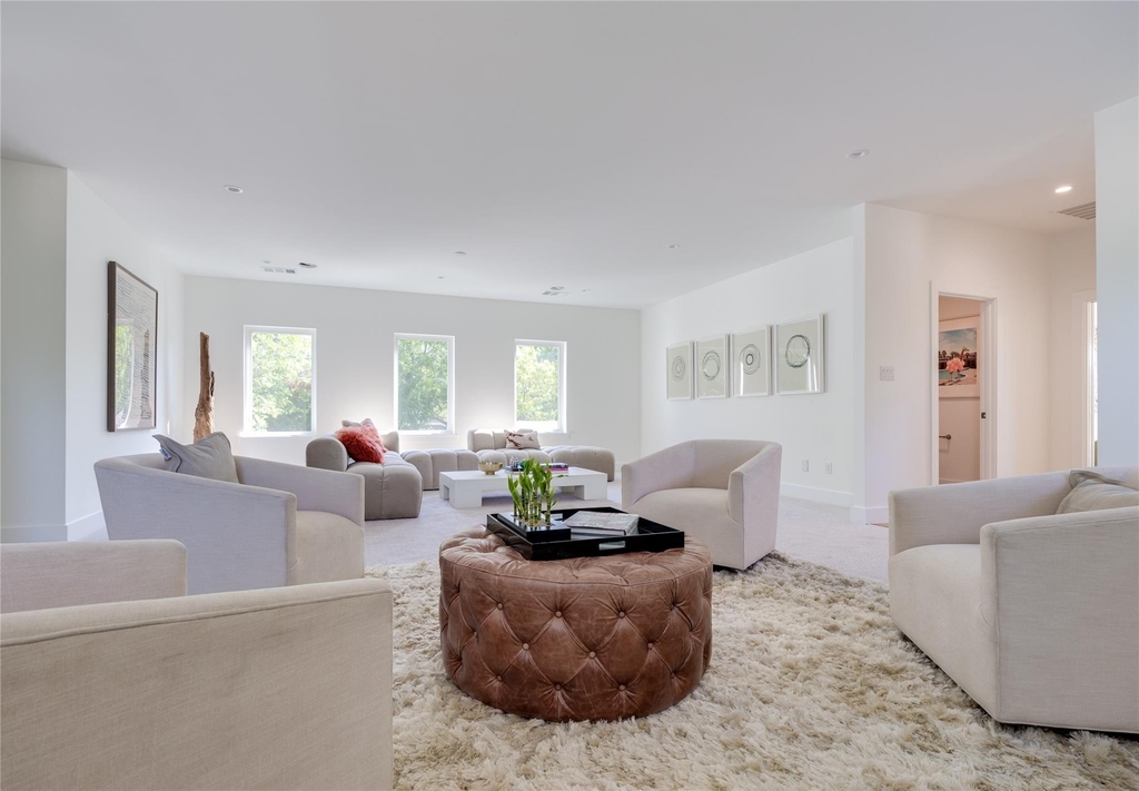 9315 Lenel Place - Photo 19