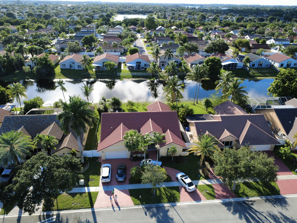 786 Nw 164th Avenue - Photo 55