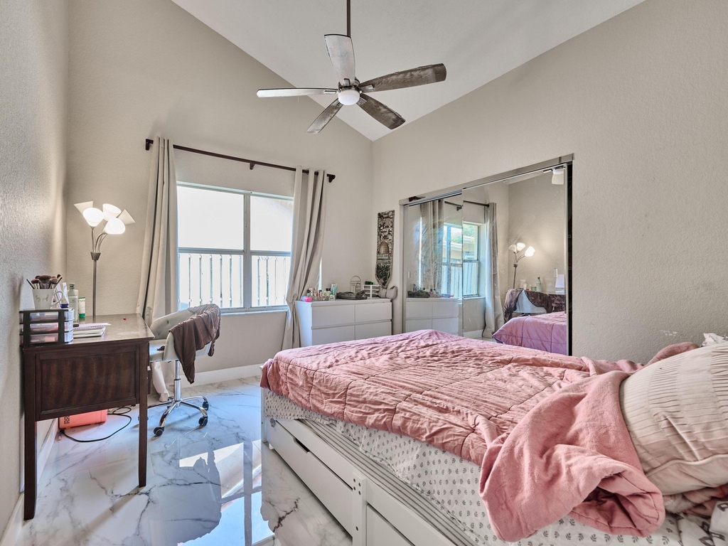 786 Nw 164th Avenue - Photo 40