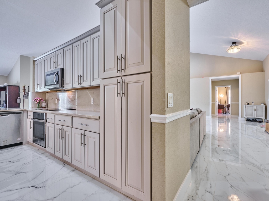 786 Nw 164th Avenue - Photo 16
