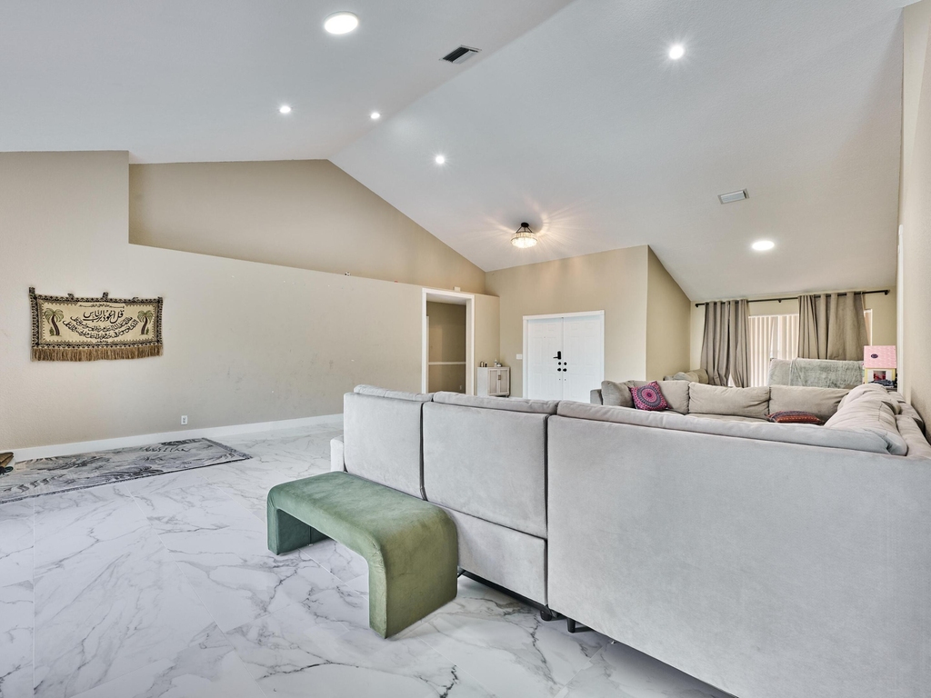 786 Nw 164th Avenue - Photo 13