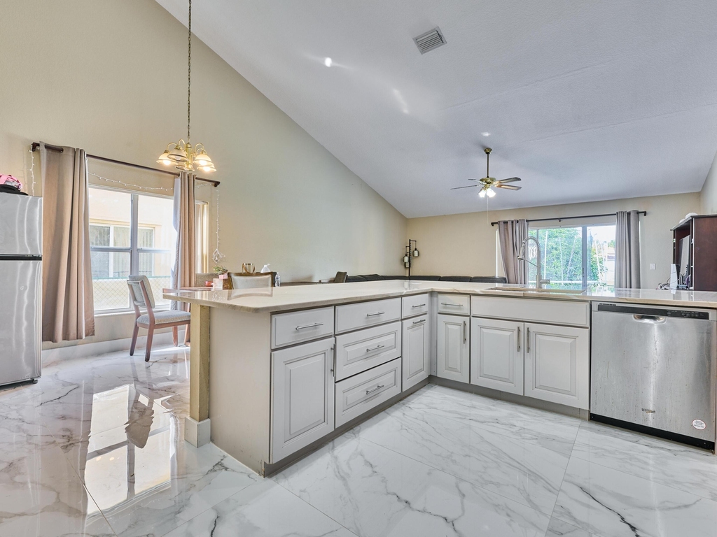 786 Nw 164th Avenue - Photo 18