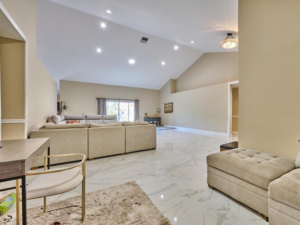 786 Nw 164th Avenue - Photo 11