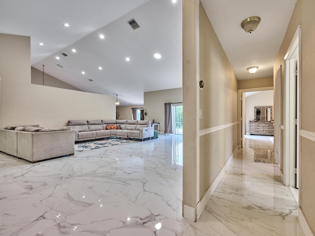 786 Nw 164th Avenue - Photo 45