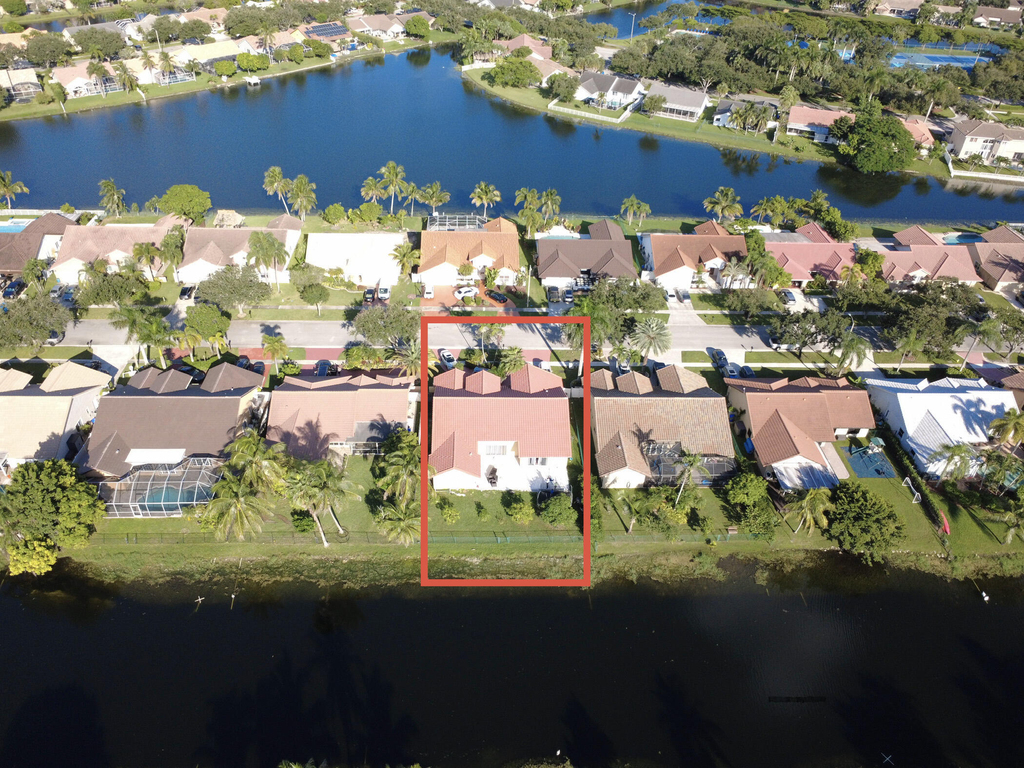 786 Nw 164th Avenue - Photo 1