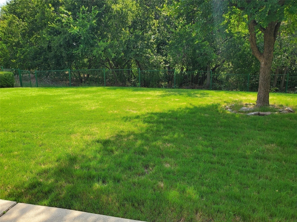 2077 Sleepy Hollow Trail - Photo 17