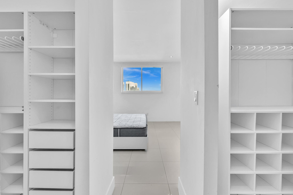 19390 Collins Avenue - Photo 21