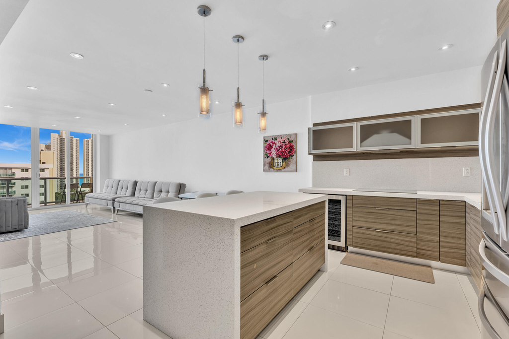 19390 Collins Avenue - Photo 7