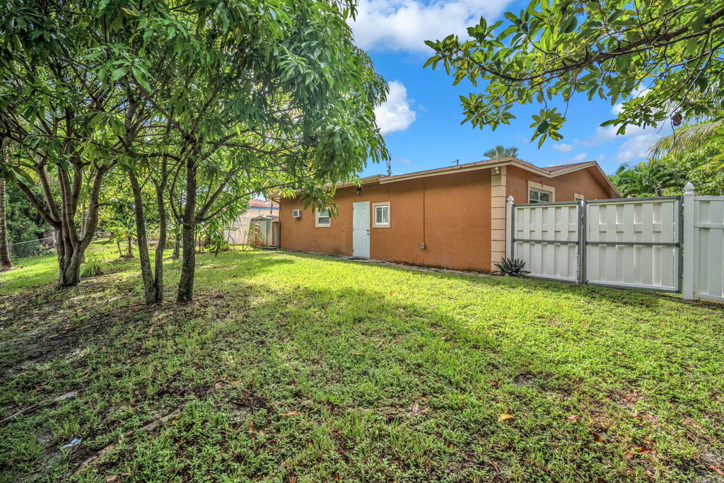7399 Nw 20th Court - Photo 28