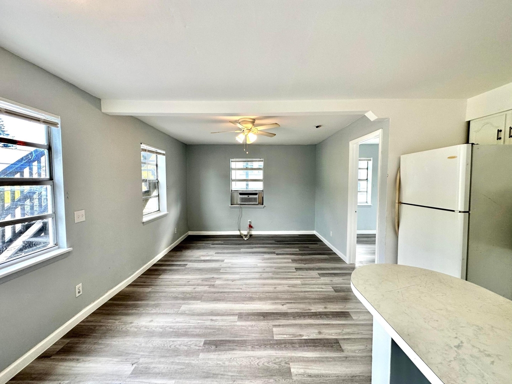 101 S C Street - Photo 10