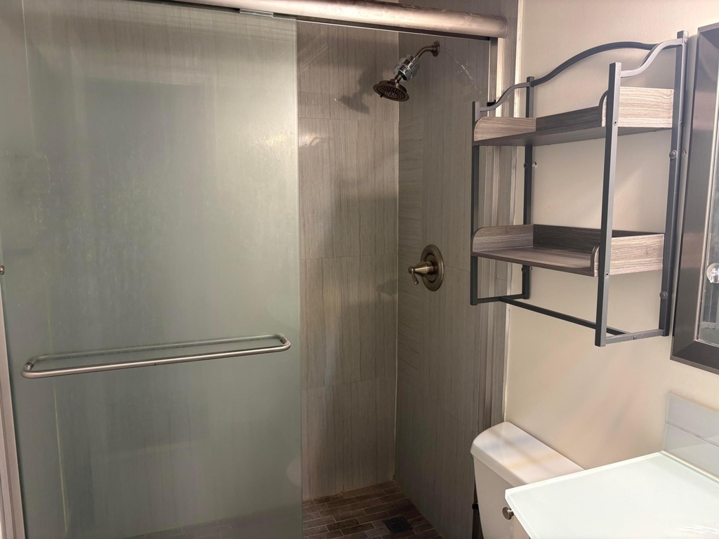 5248 Ne 6th Avenue - Photo 10
