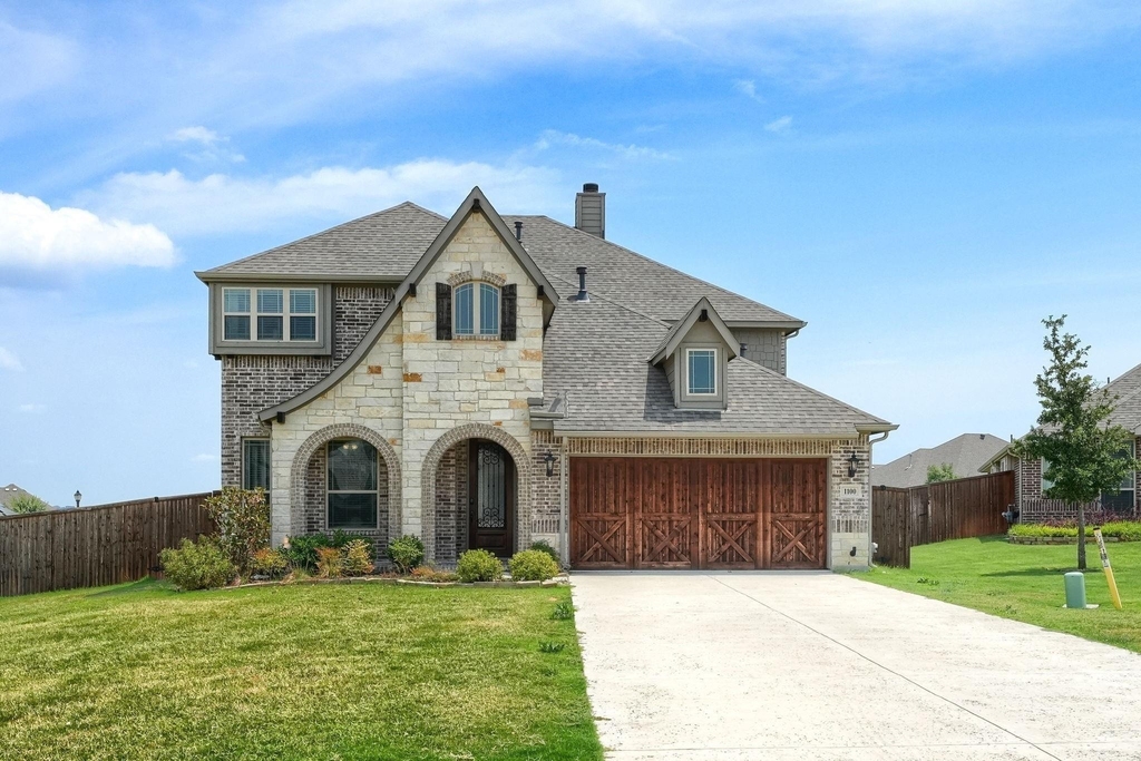 1100 Misty Ridge Drive - Photo 0