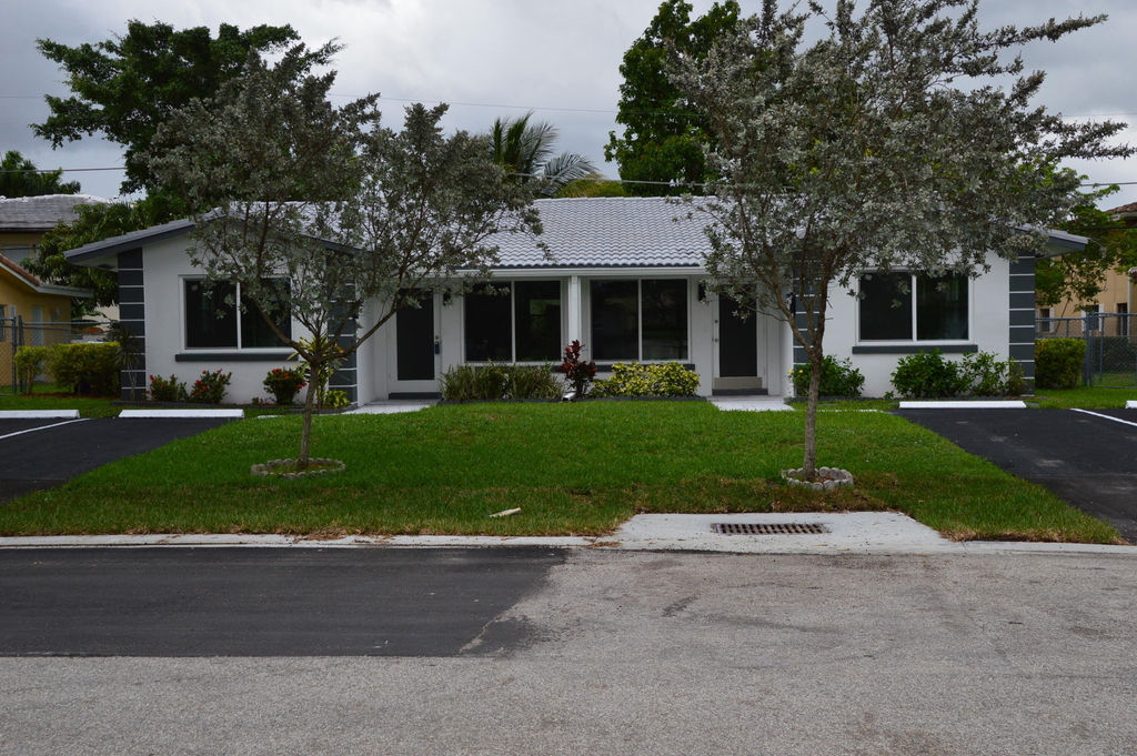 7900 Nw 37th Drive - Photo 1