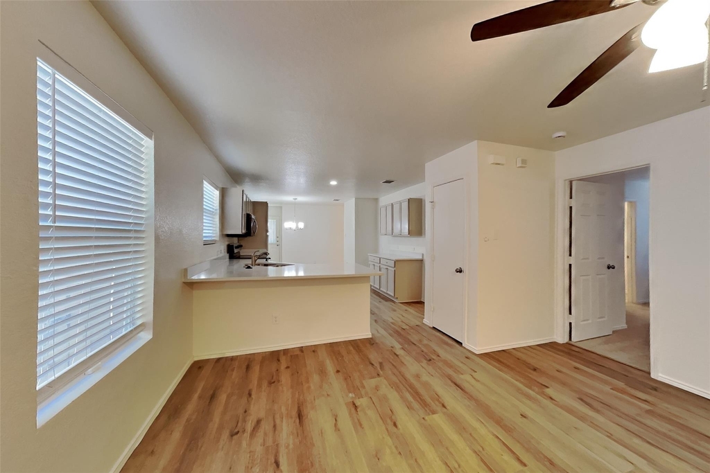 6712 Meadow Way Lane - Photo 2