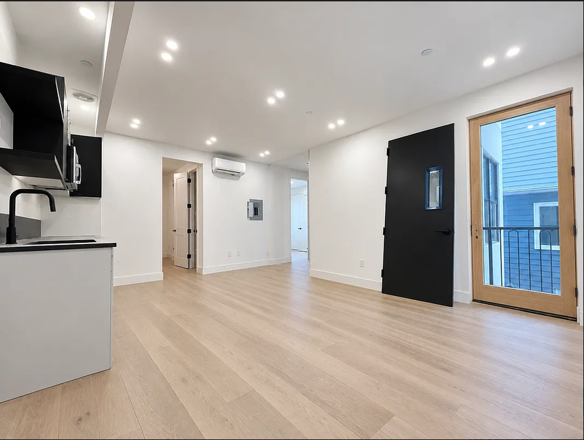 82 stockholm st - Photo 1