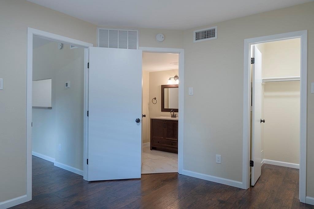 18333 Roehampton Drive - Photo 5