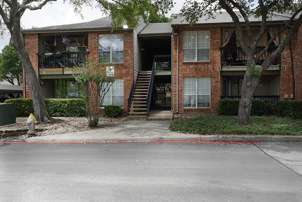 18333 Roehampton Drive - Photo 15