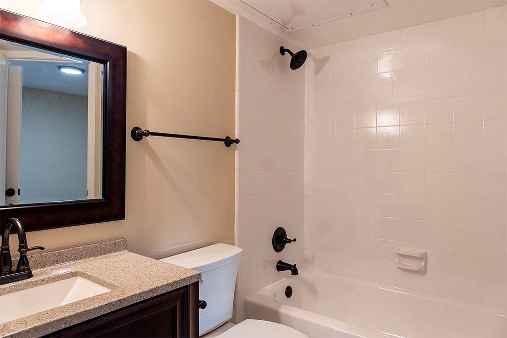 18333 Roehampton Drive - Photo 9