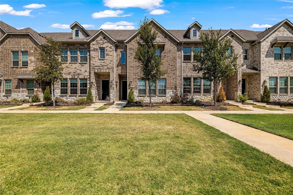 1451 Perrin Lane - Photo 2