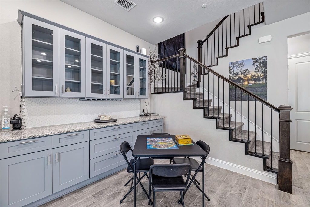 1451 Perrin Lane - Photo 5