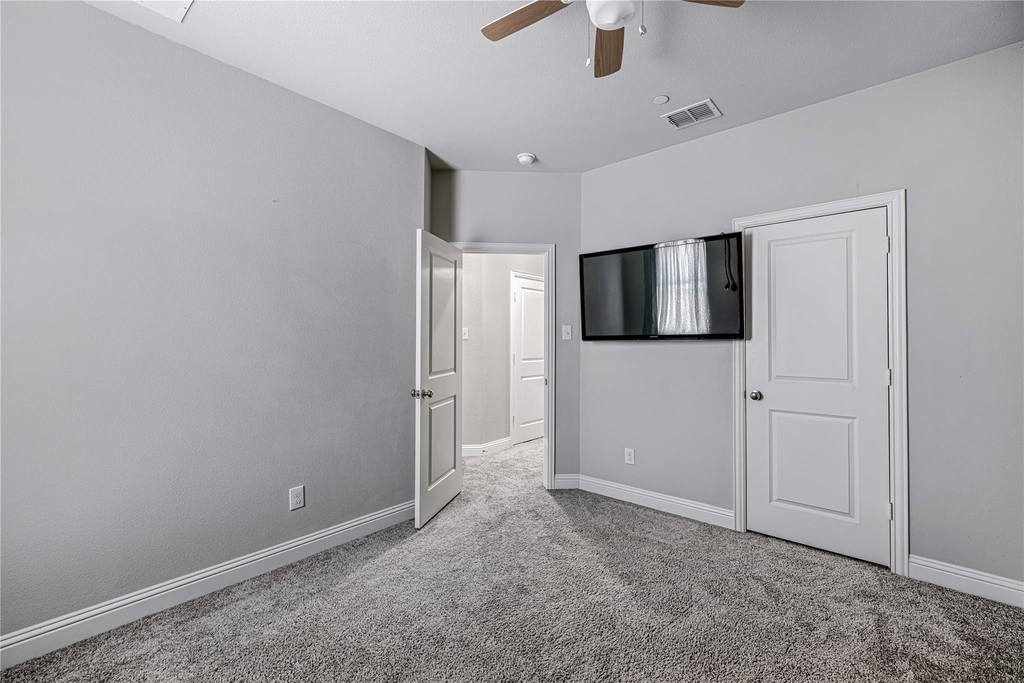 1451 Perrin Lane - Photo 20