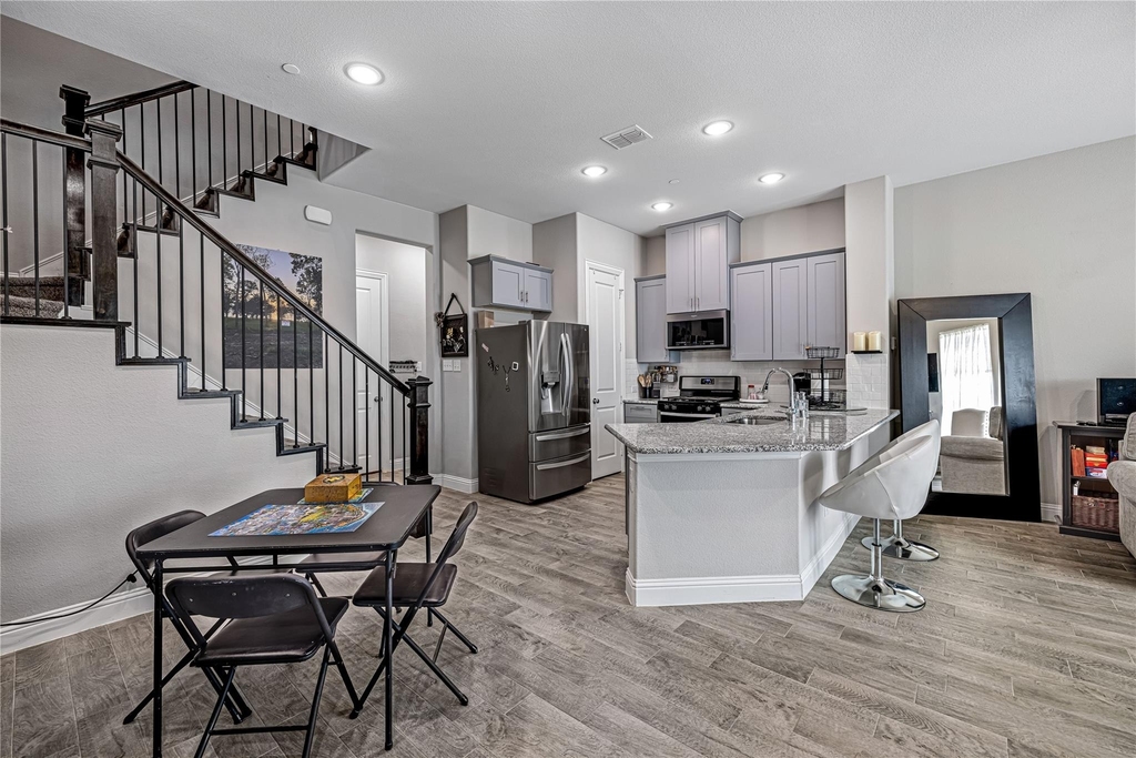 1451 Perrin Lane - Photo 4