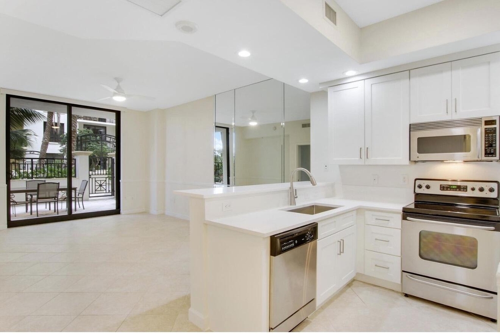 801 S Olive Avenue - Photo 38