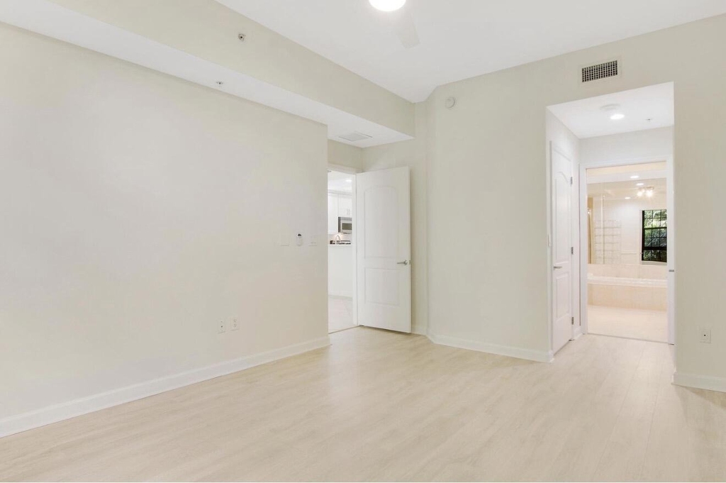 801 S Olive Avenue - Photo 21