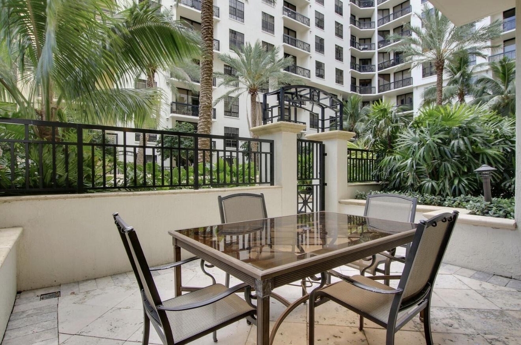 801 S Olive Avenue - Photo 16
