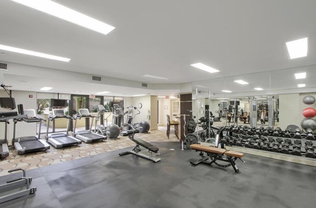 801 S Olive Avenue - Photo 4