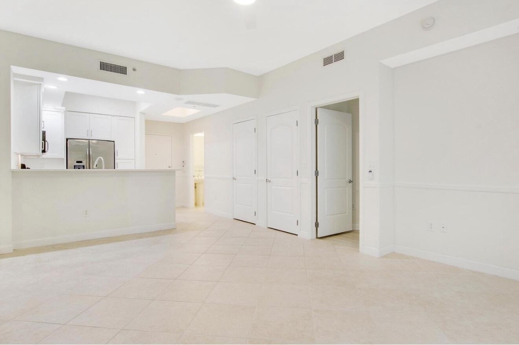 801 S Olive Avenue - Photo 29
