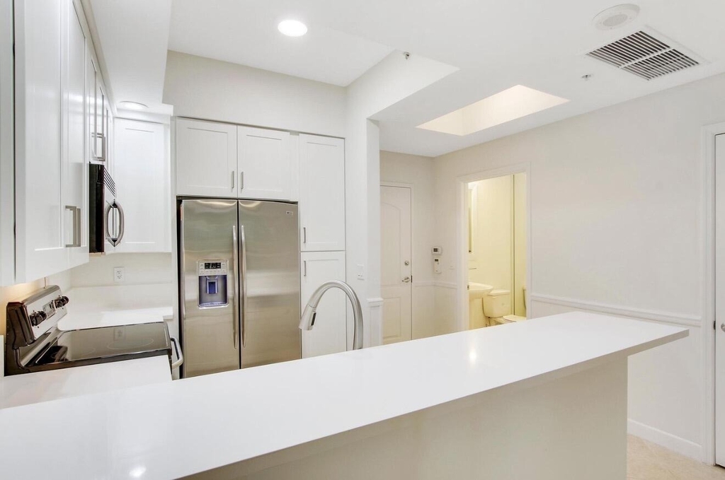 801 S Olive Avenue - Photo 33