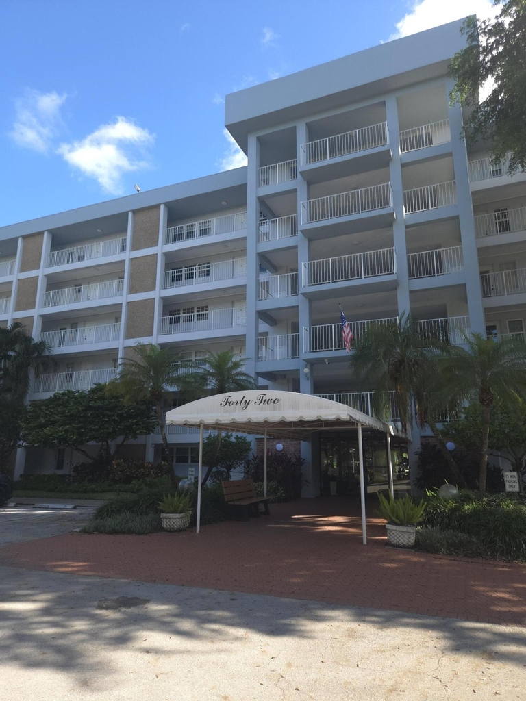 3150 N Course Lane - Photo 0