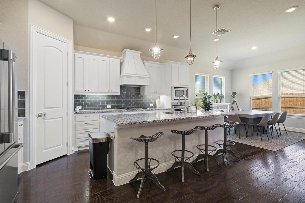 10912 Smithville Place - Photo 4