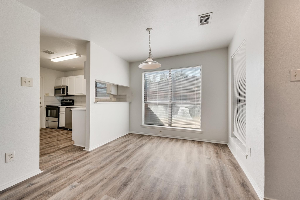 914 Wentwood Drive - Photo 15