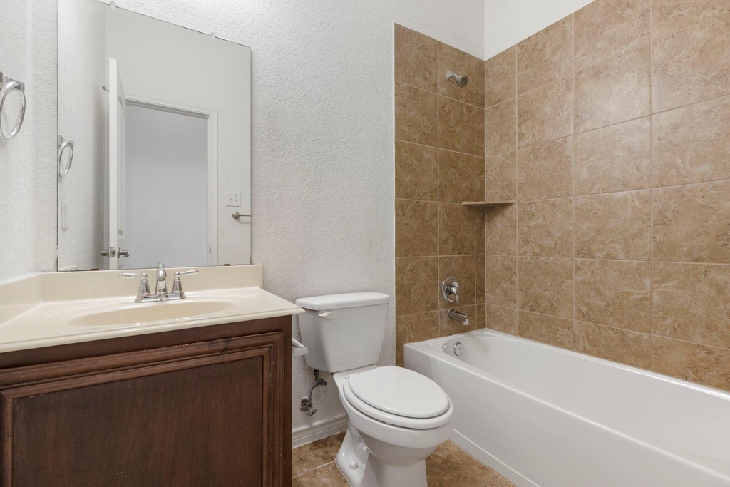 8812 Papa Trail - Photo 20