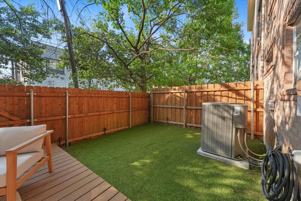 4007 Brownstone Court - Photo 4