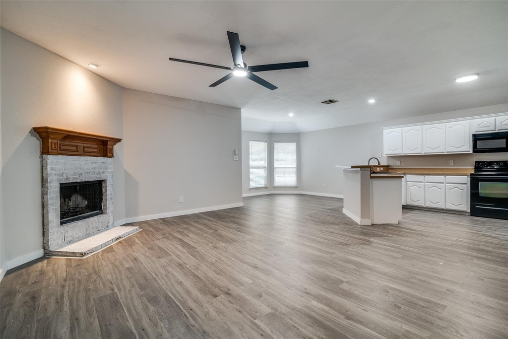2800 Spencer Circle - Photo 3