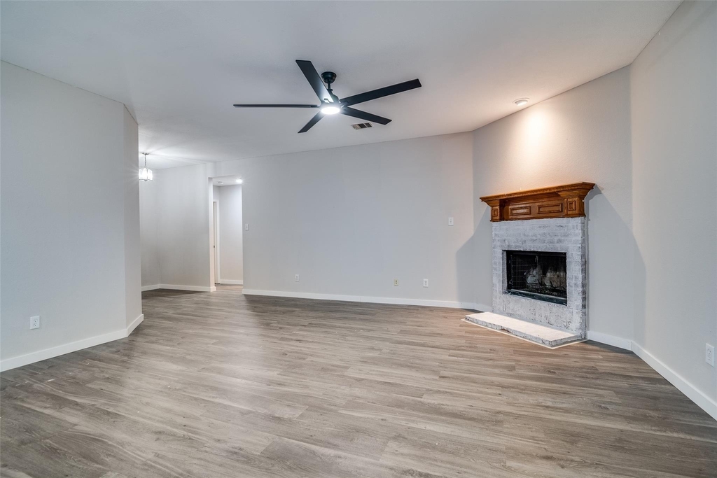 2800 Spencer Circle - Photo 4