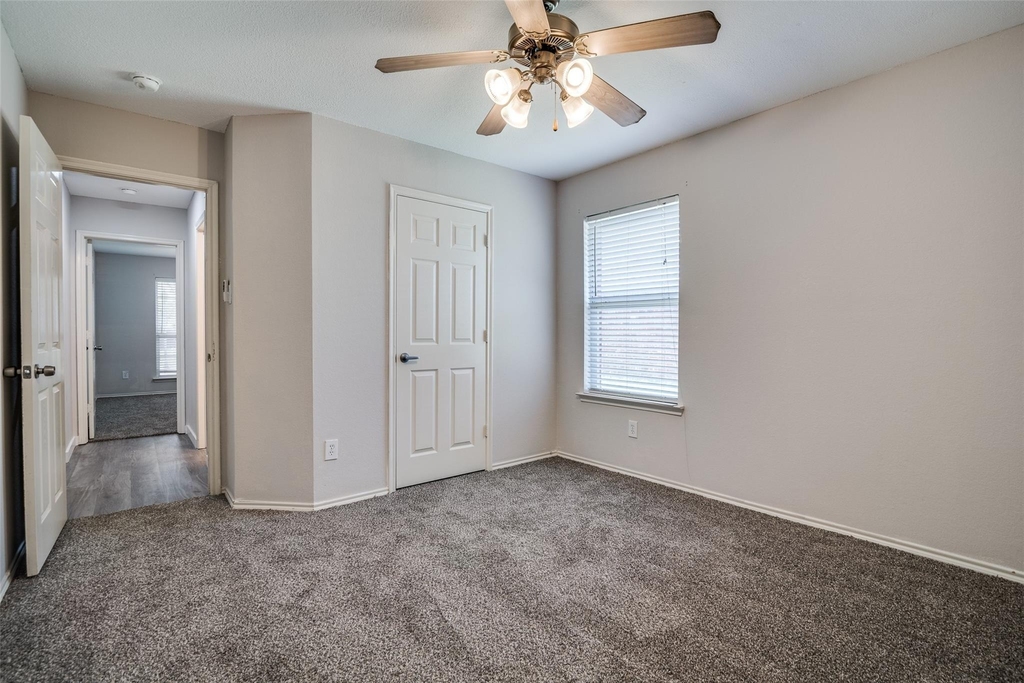 2800 Spencer Circle - Photo 14