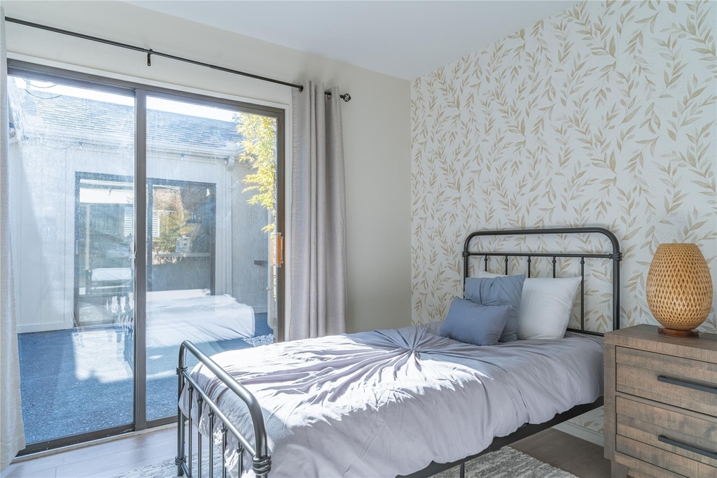 1011 Wimbledon Lane - Photo 18