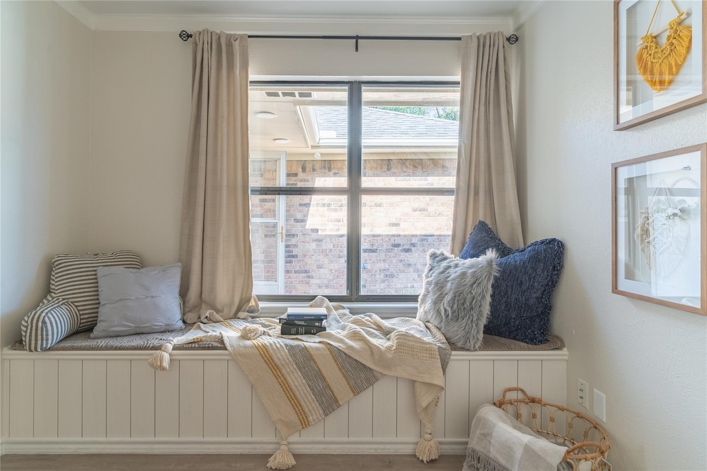 1011 Wimbledon Lane - Photo 6