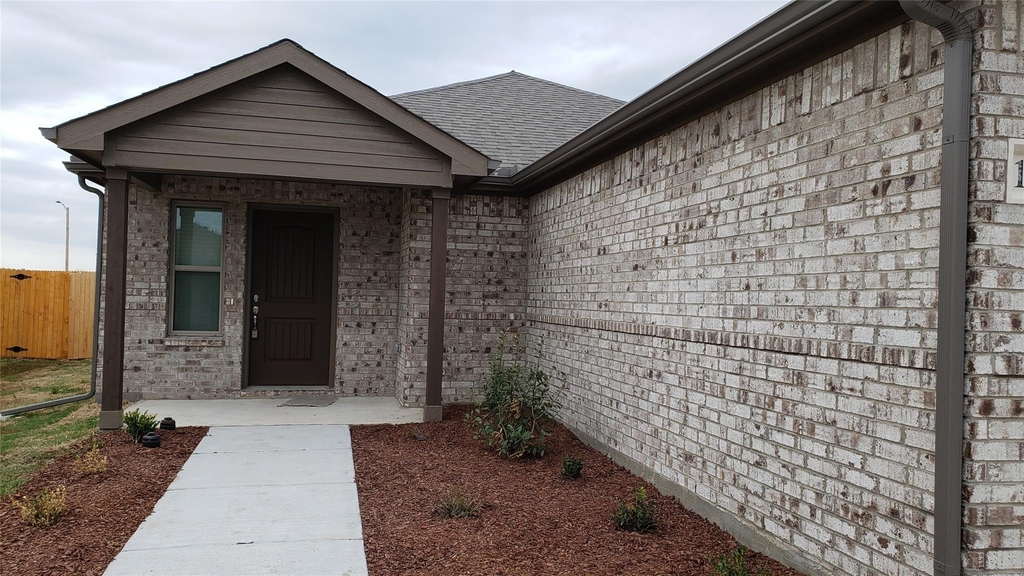 1412 Brindle Drive - Photo 3